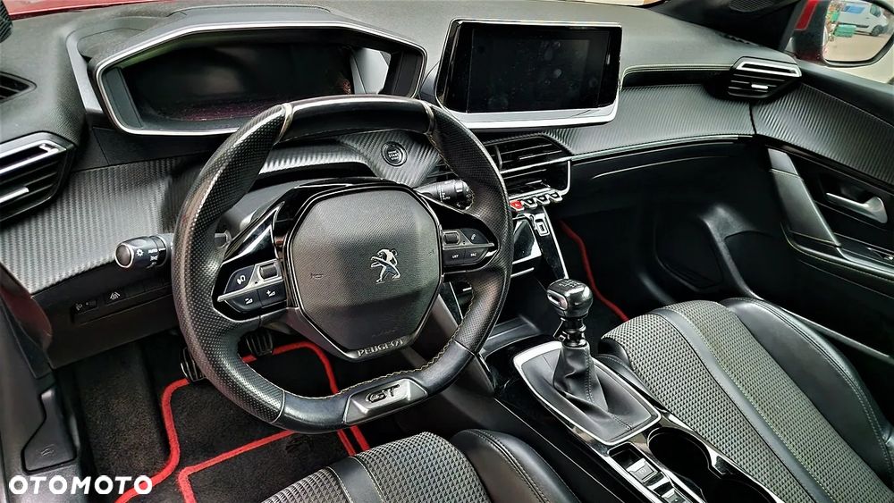 Peugeot 208 1.2 PureTech GT Line S&S - 9