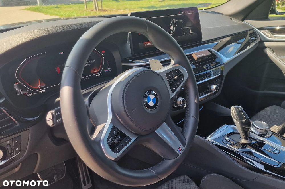 BMW Seria 5 520i - 20