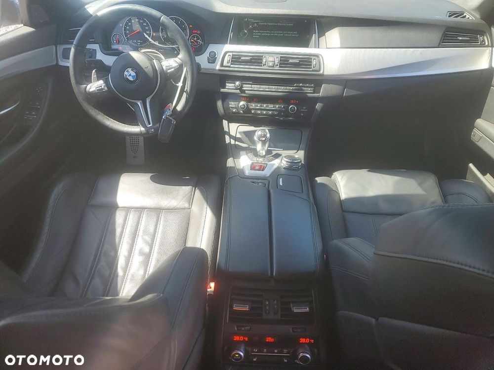BMW M5 DKG - 9