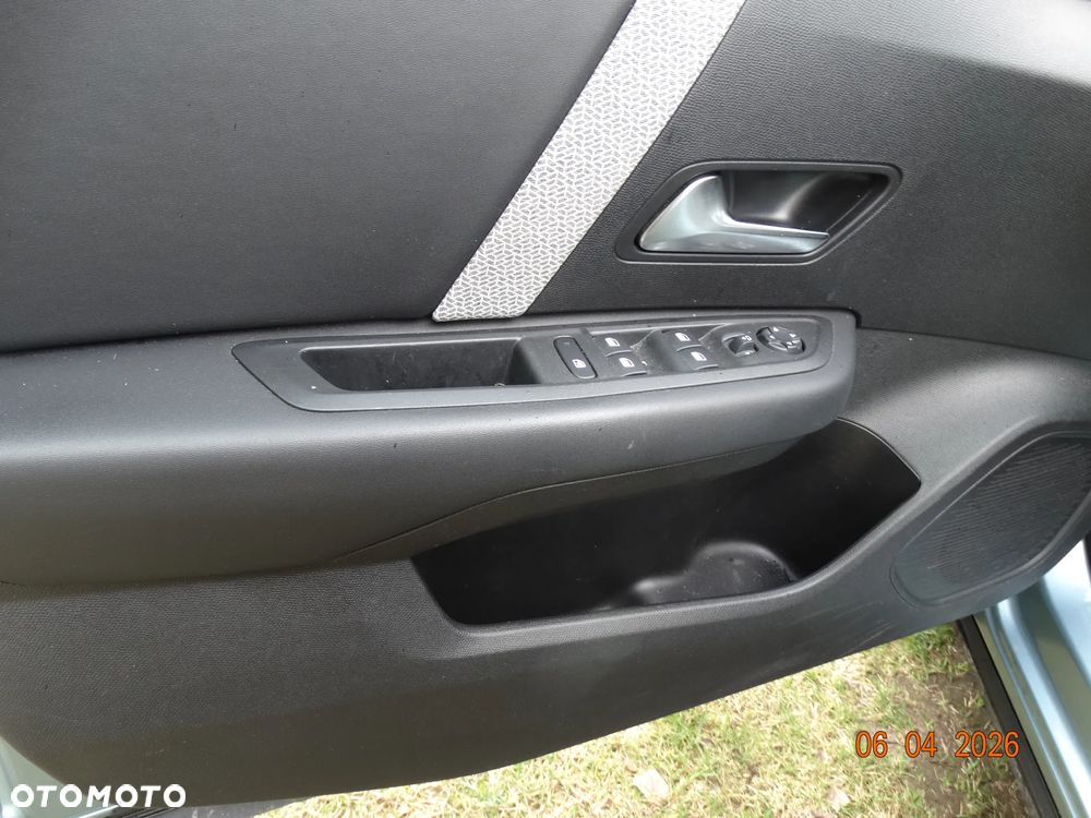 Citroën C4 1.2 PureTech C-Series S&S - 15