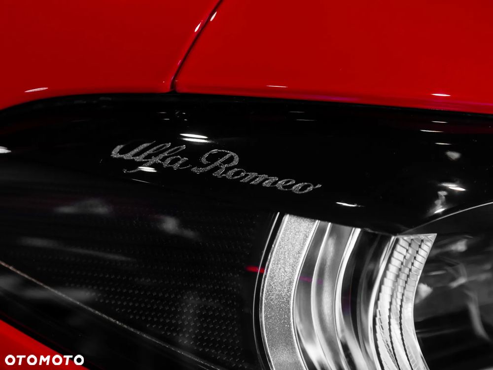 Alfa Romeo Giulia 2.0 Turbo Intensa Q4 - 7