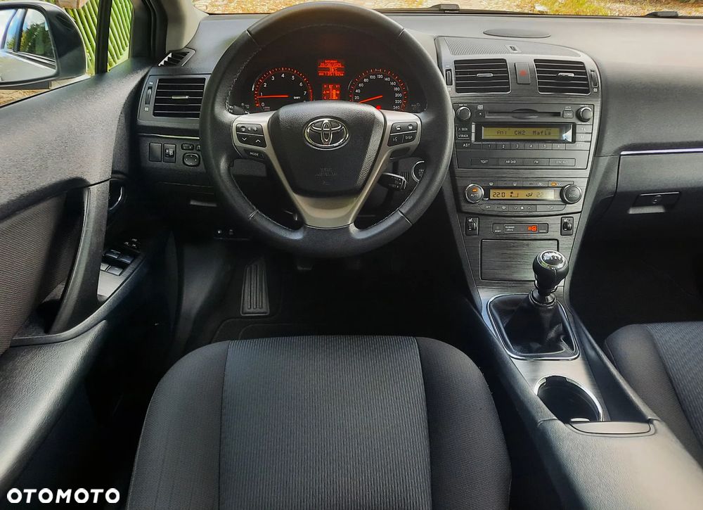 Toyota Avensis 1.8 Executive - 7