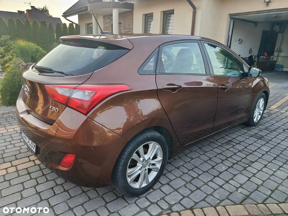 Hyundai i30 1.4 CRDi Premium - 5