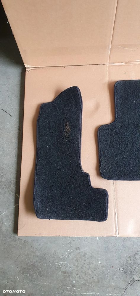 Dywaniki wycieraczki wykładziny welurowe oryginał tył Opel Zafira C - 2