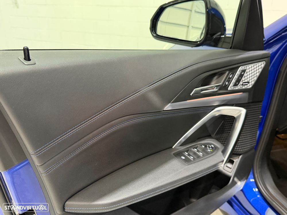 BMW iX1 xDrive30 Pack Desportivo M Pro - 40