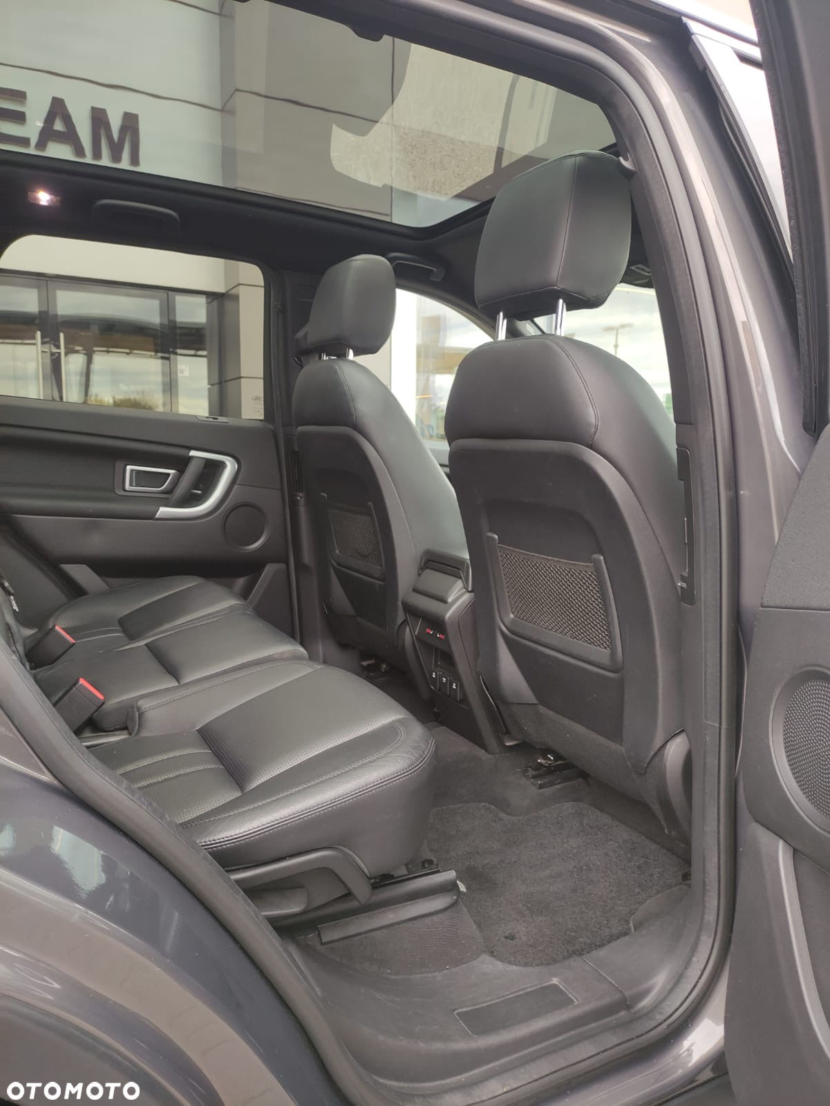 Land Rover Discovery Sport 2.0 D180 R-Dynamic HSE - 14