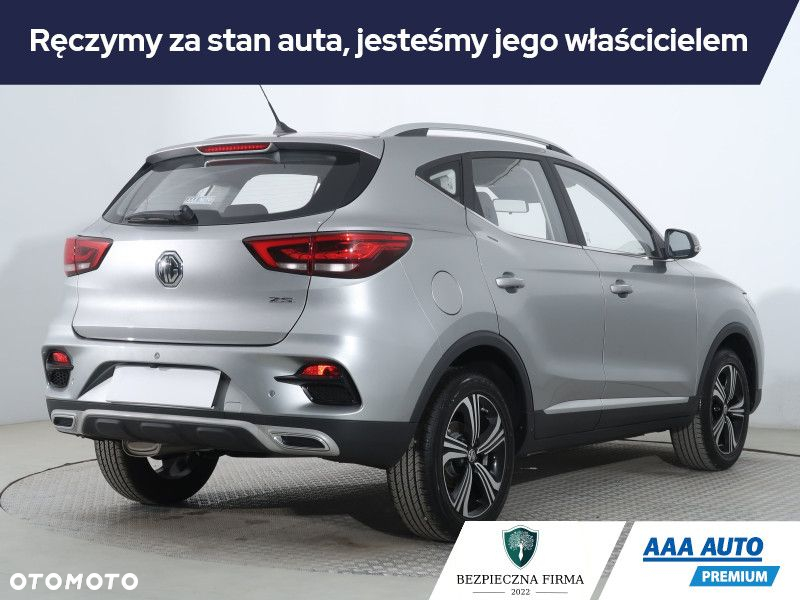 MG ZS - 6
