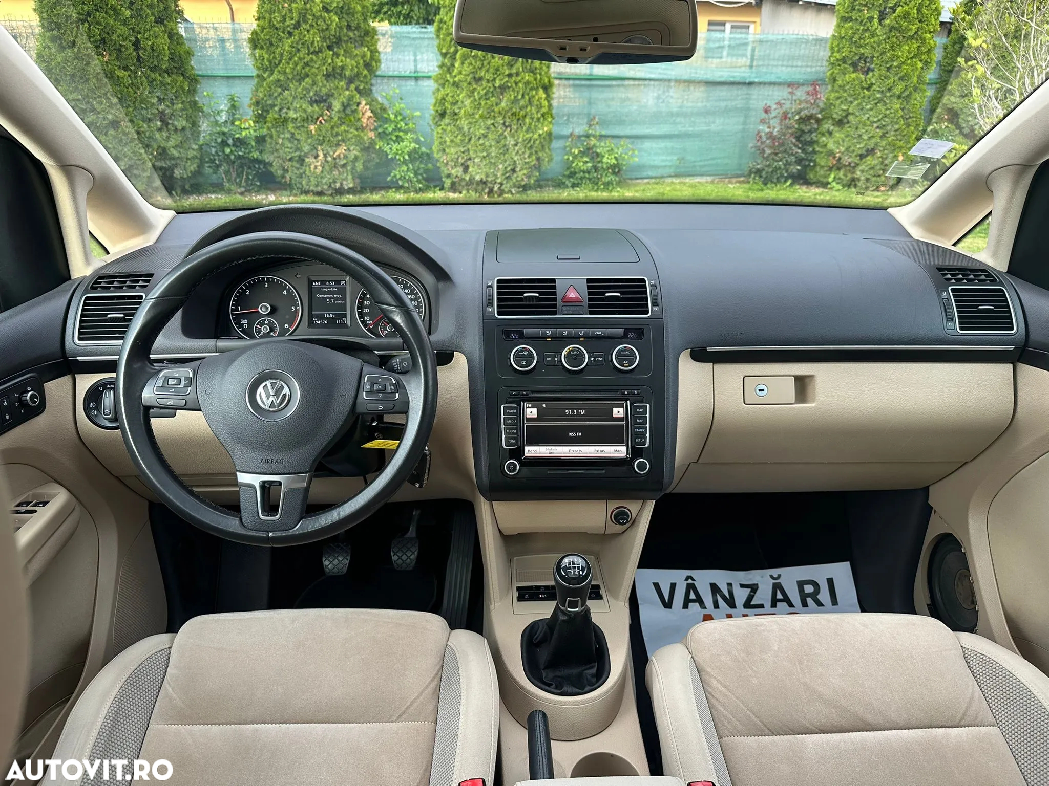 Volkswagen Touran 2.0 TDI DPF BlueMotion Technology Highline - 6