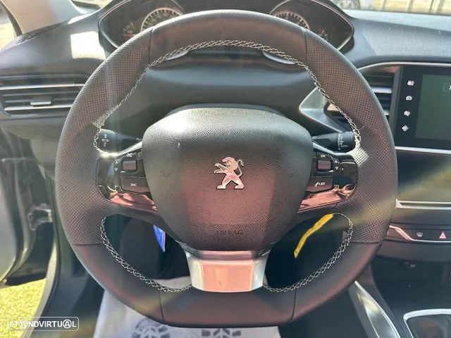 Peugeot 308 SW 1.6 e-HDi Allure J17 - 9