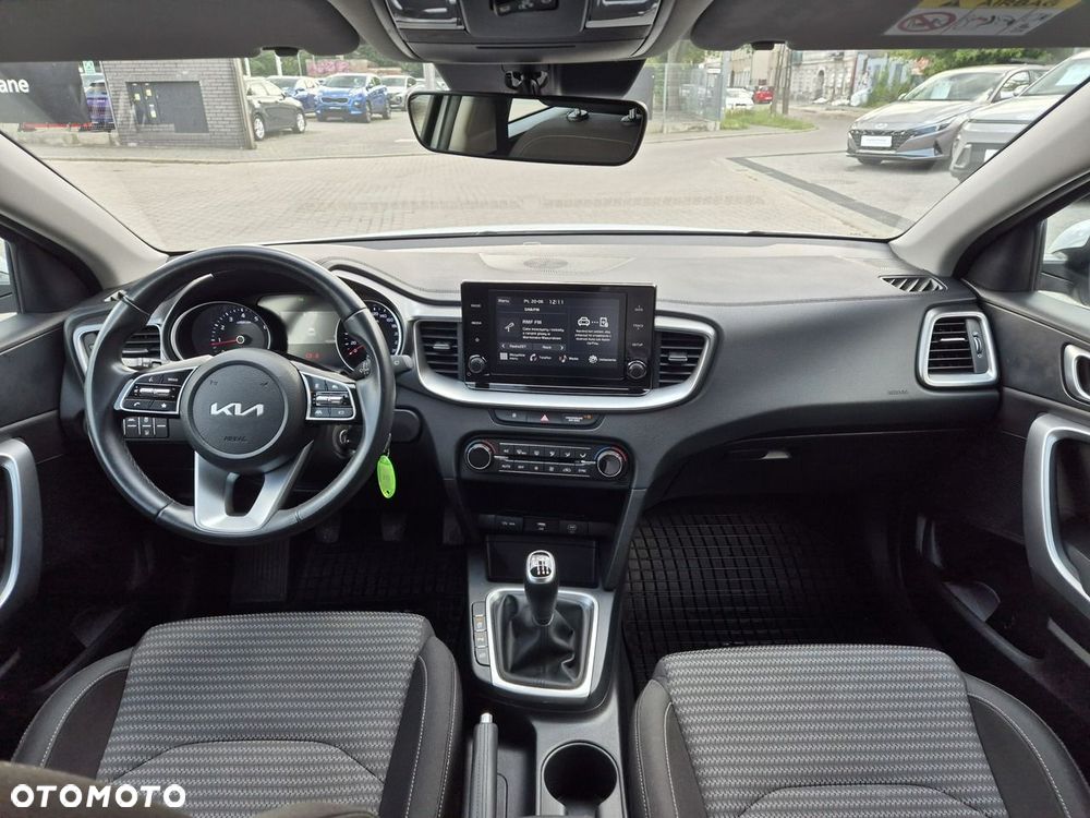 Kia Ceed 1.5 T-GDI M - 17