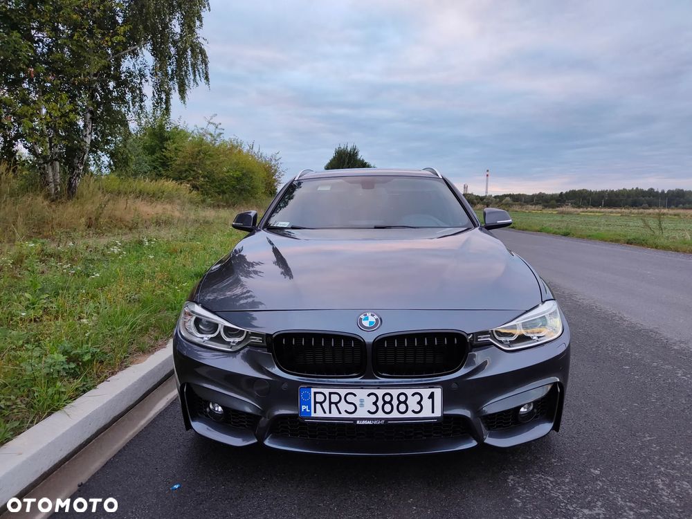 BMW Seria 3 330d Sport-Aut Luxury Line - 2