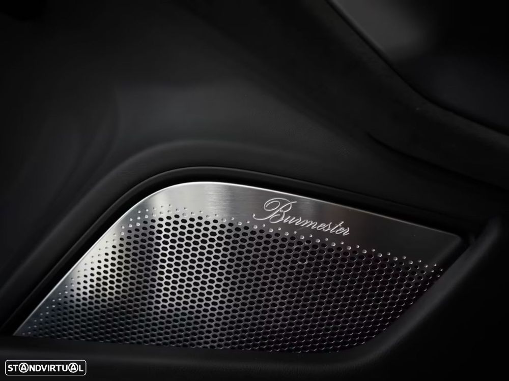 Porsche Taycan Sport Turismo - 12