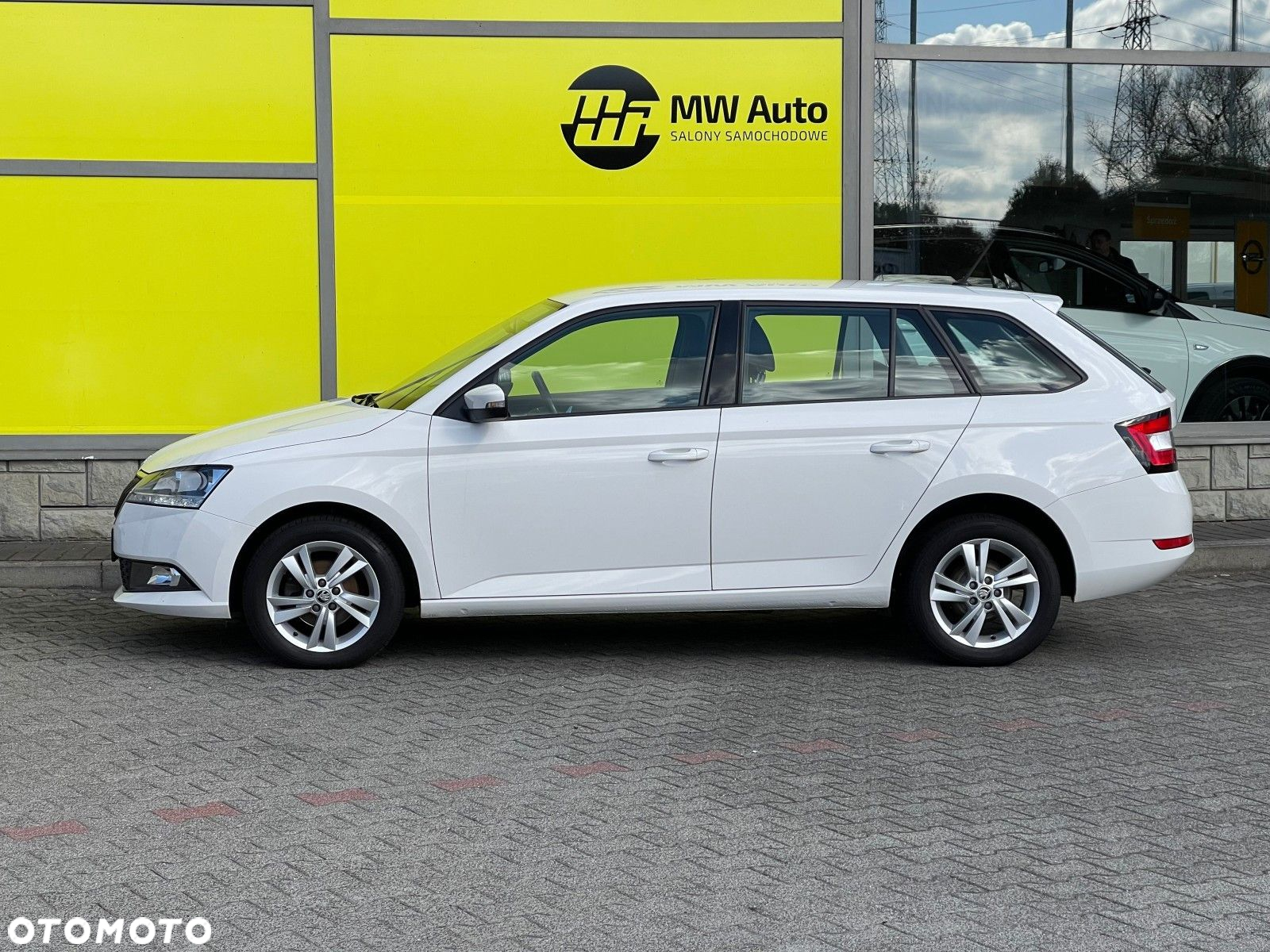 Skoda Fabia 1.0 TSI Ambition - 2