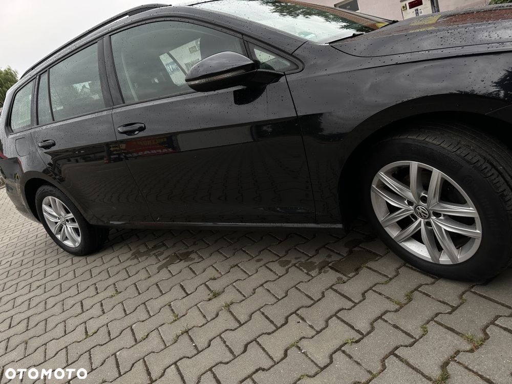 Volkswagen Golf - 5
