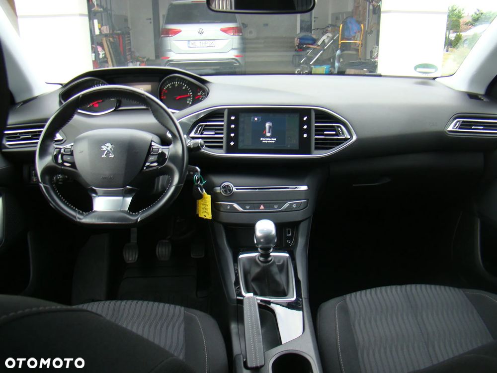 Peugeot 308 BlueHDi 120 Stop & Start Business-Line - 33