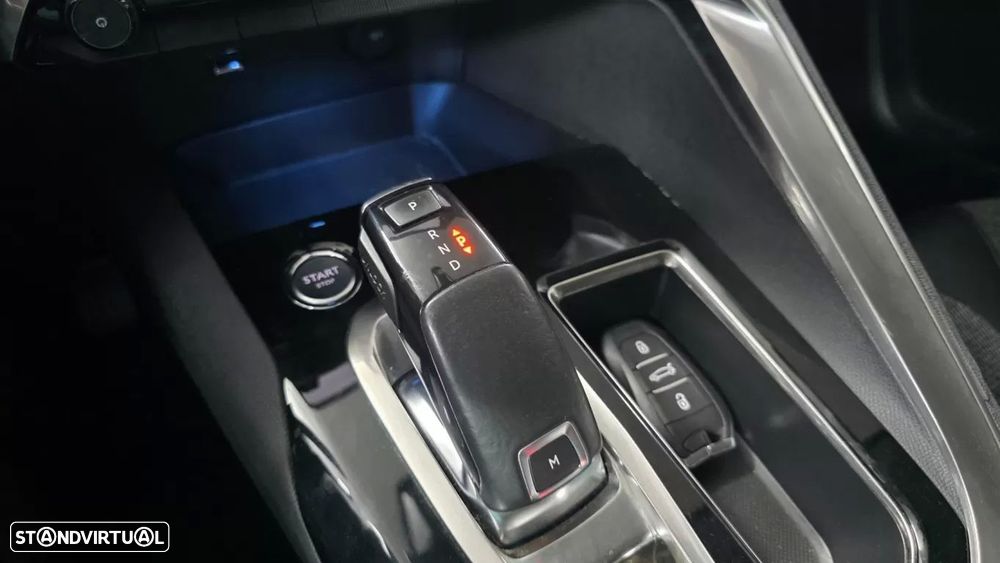 Peugeot 3008 1.2 PureTech Allure EAT6 — fotografia 11