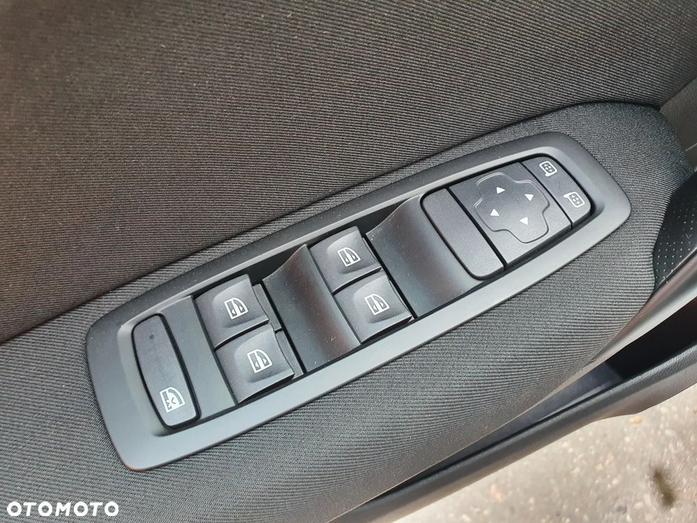 Renault Megane ENERGY TCe 100 INTENS - 18