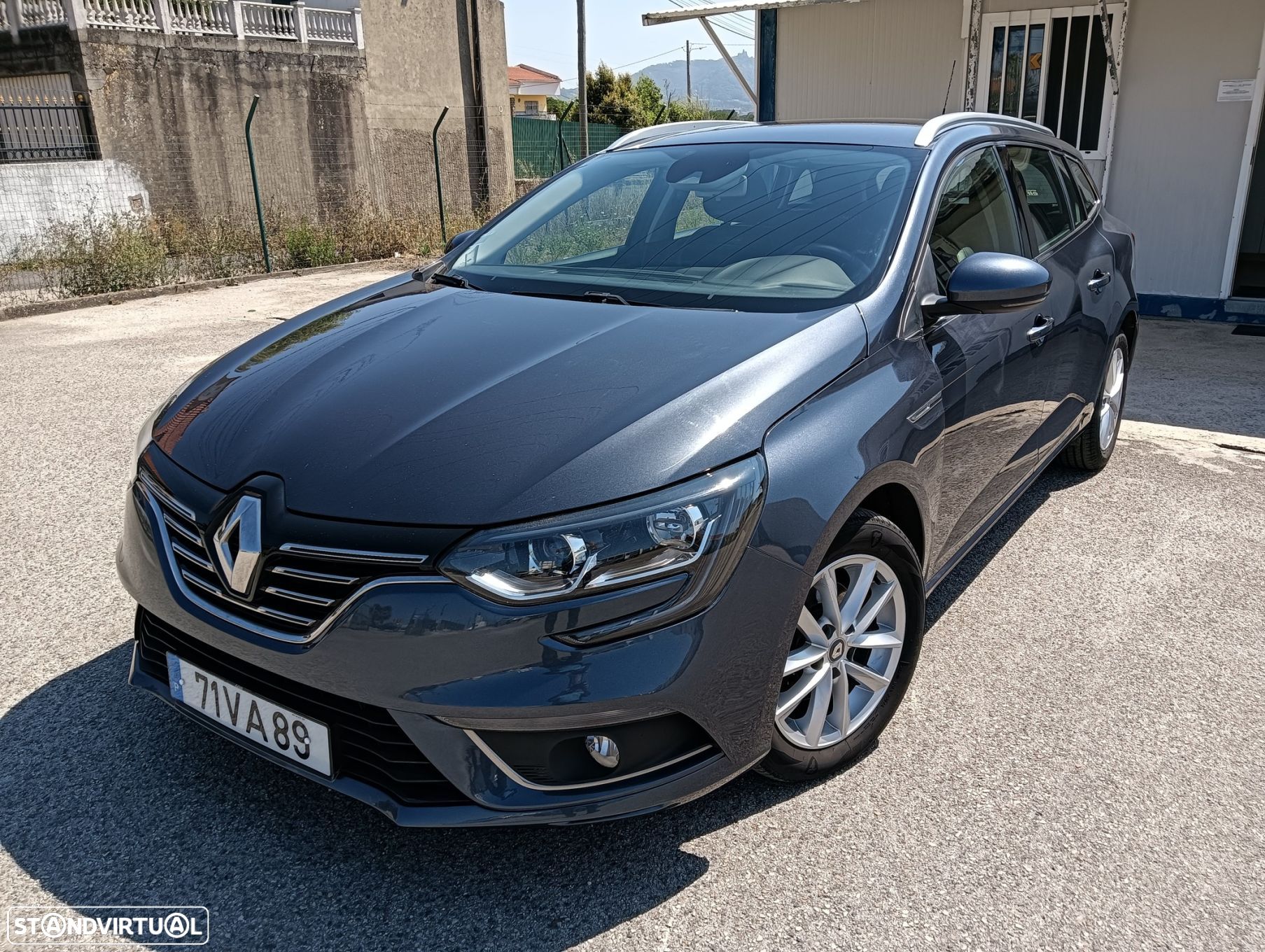 Renault Mégane Sport Tourer 1.5 dCi Intens - 1
