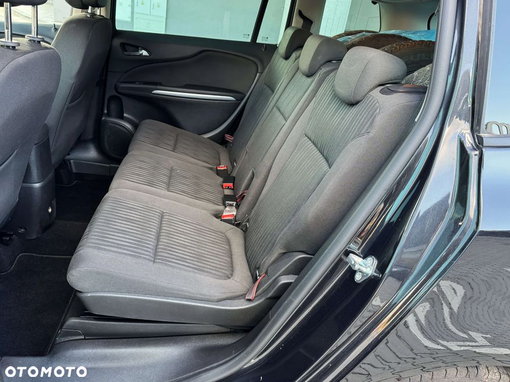 Opel Zafira Tourer 1.4 Turbo Business Edition - 30