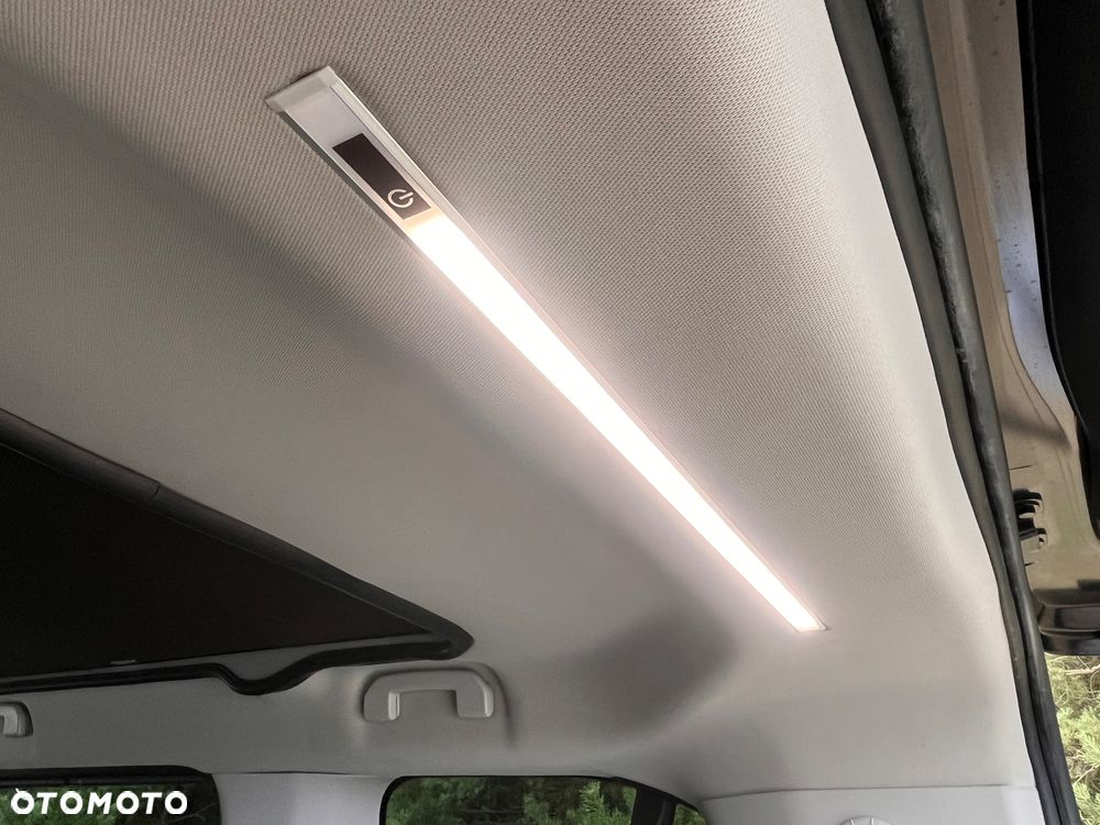 Peugeot Traveller Panama U10 2024r - 31