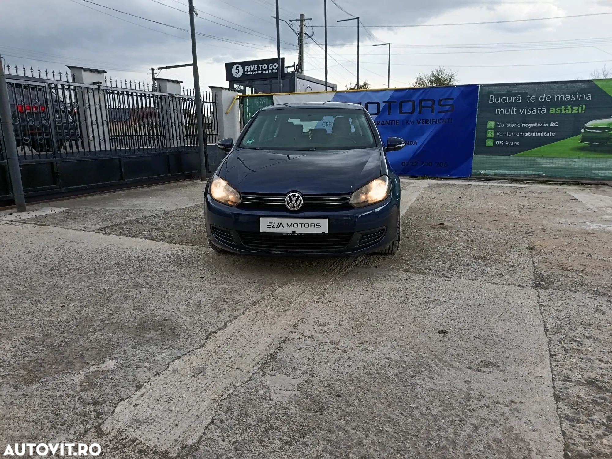 Volkswagen Golf 1.6 TDI DPF Comfortline - 1