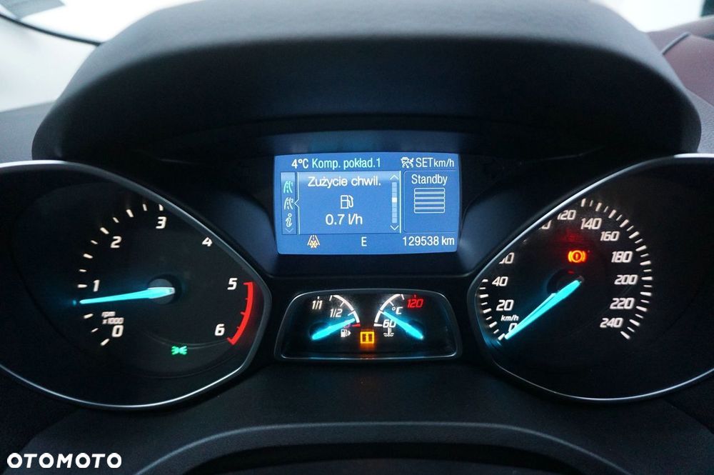 Ford Kuga 2.0 TDCi AWD Titanium - 11