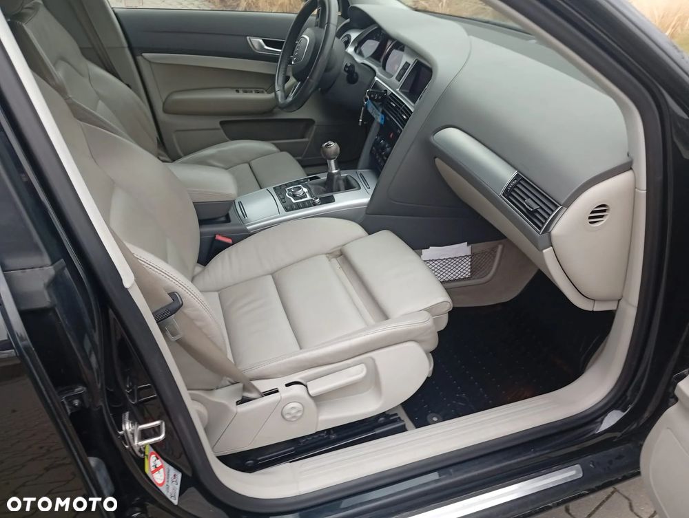 Audi A6 Avant - 30