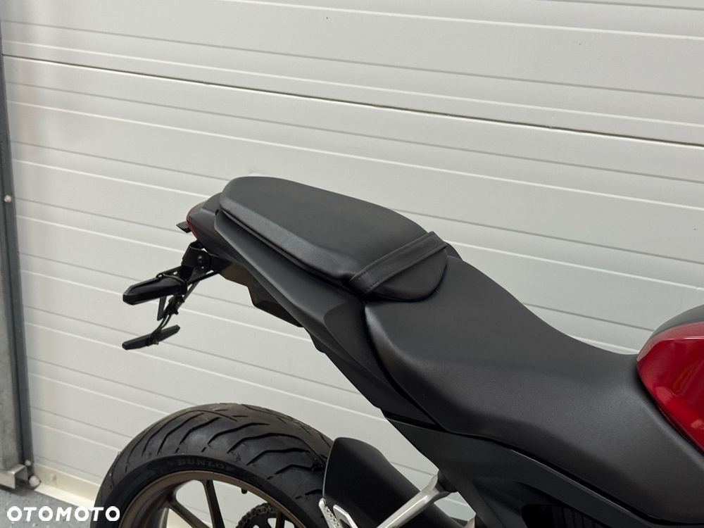 Honda CB - 8