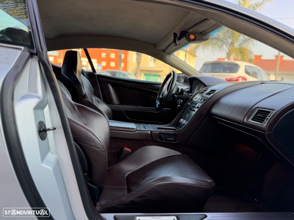 Aston Martin DB9 Coupe Touchtronic - 12