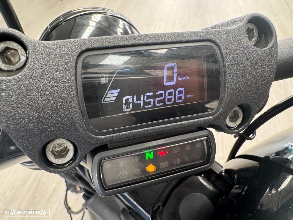 Harley-Davidson Softail FXBB Street Bob - 12