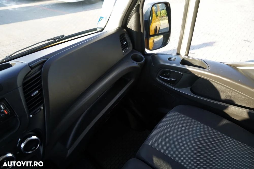 Iveco DAILY 35-140 / CU OPȚIUNI / 7 LOCURI / TABLĂ / DUBIȚĂ / IMPORTAT - 27