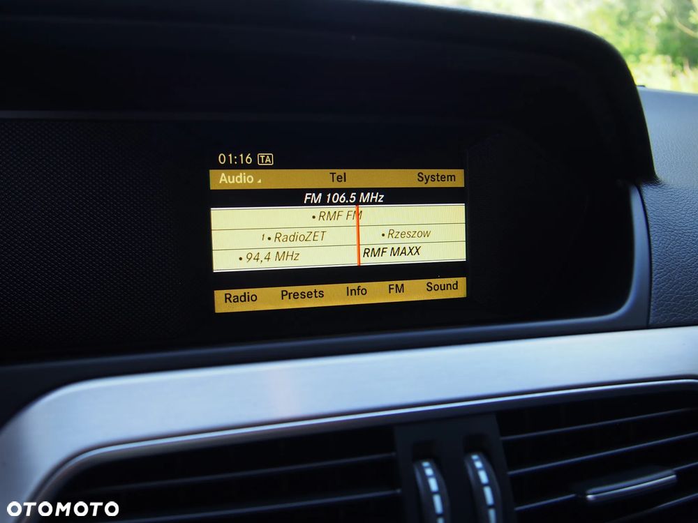Mercedes-Benz Klasa C 220 CDI DPF (BlueEFFICIENCY) 7G-TRONIC Avantgarde - 30