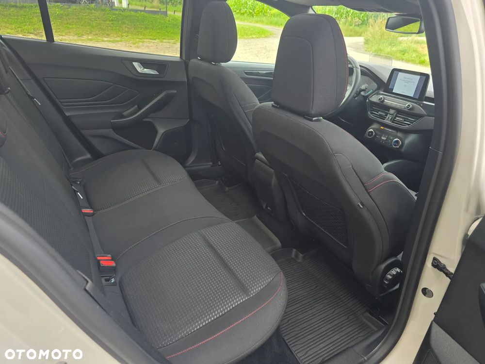 Ford Focus 1.5 EcoBoost STart-Stopp-System ST-LINE - 28