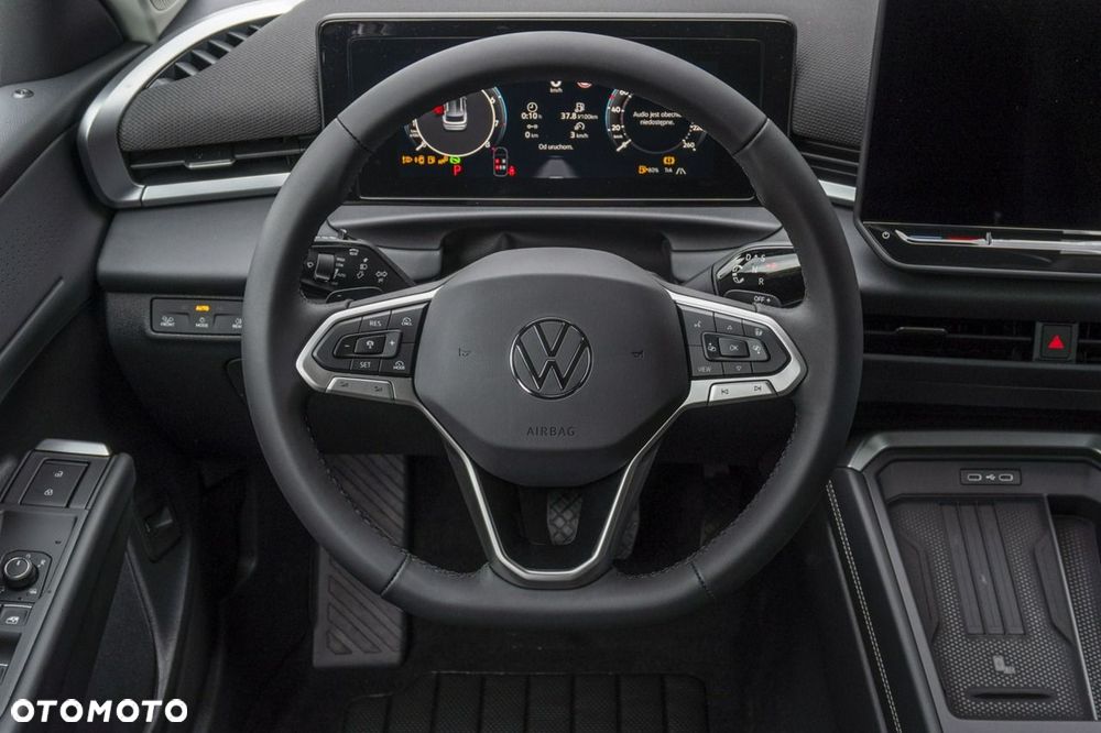 Volkswagen T-Roc - 18