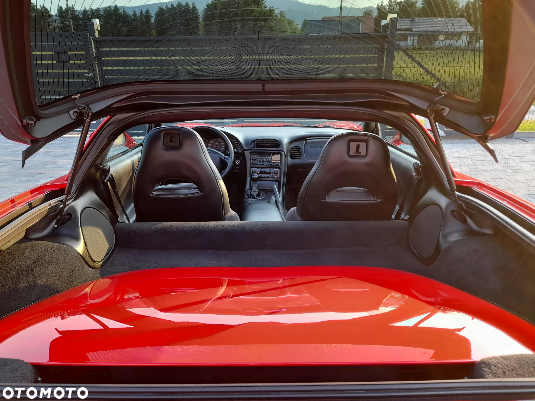 Chevrolet Corvette - 12