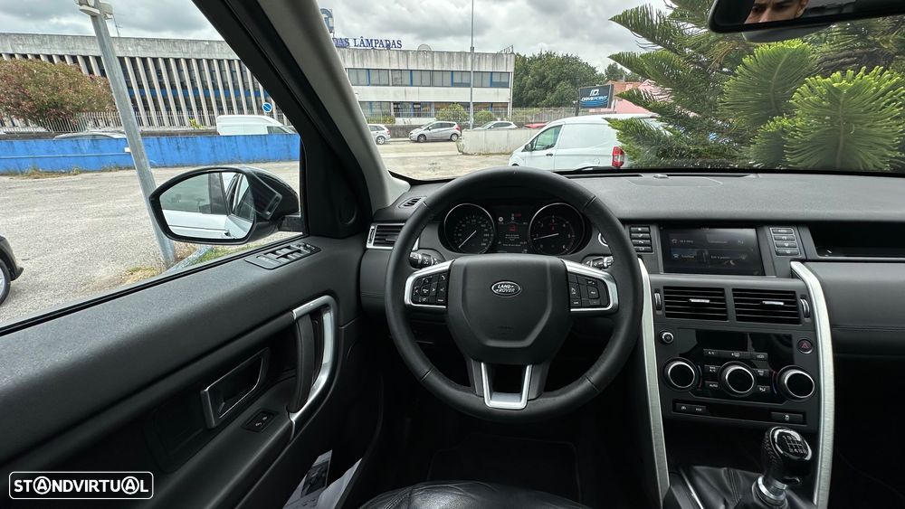 Land Rover Discovery Sport 2.0 TD4 SE - 25