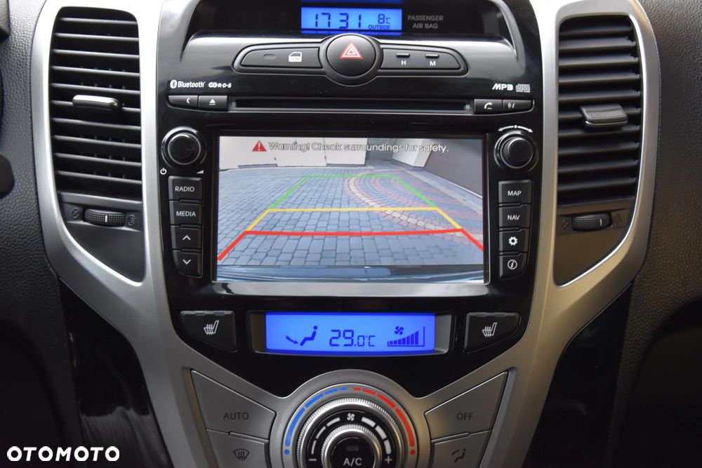 Hyundai ix20 1.4 blue YES - 27