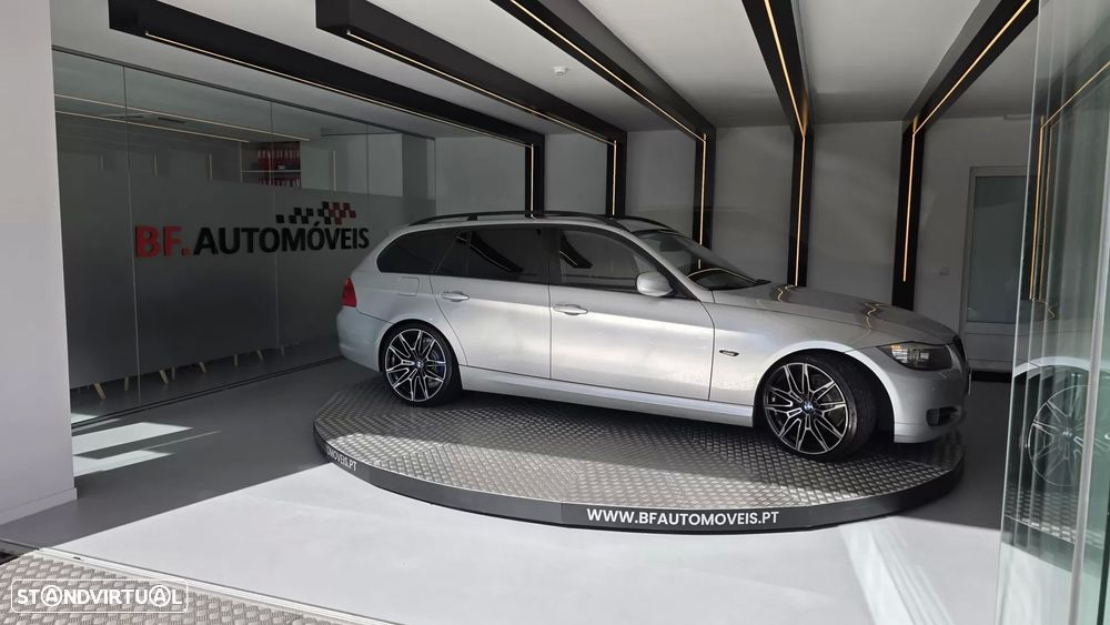 BMW 320 d EfficientDynamics Navigation - 10