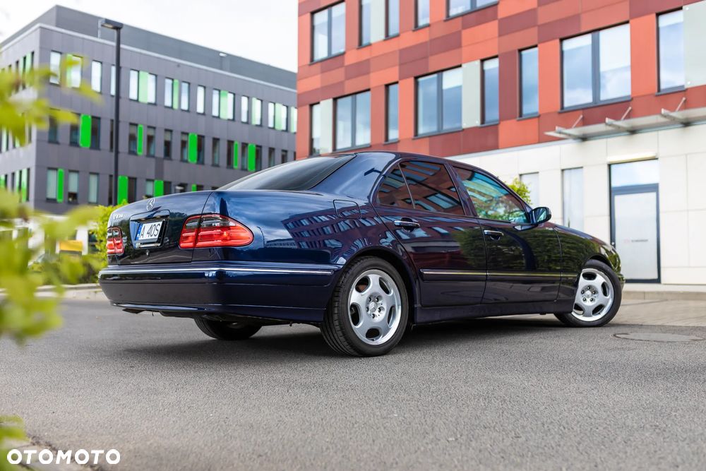 Mercedes-Benz Klasa E - 13