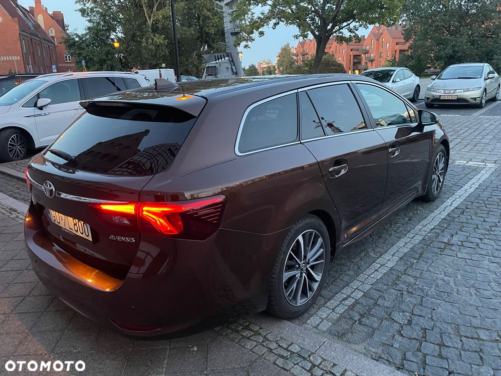 Toyota Avensis 2.0 Premium MS - 3