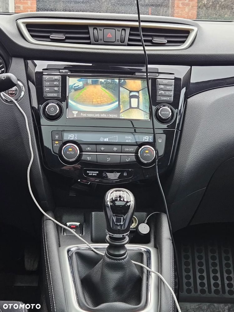 Nissan Qashqai 1.2 DIG-T 360 - 24