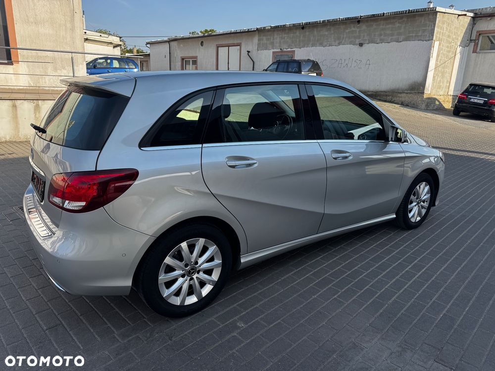 Mercedes-Benz Klasa B 180 (BlueEFFICIENCY) 7G-DCT - 5