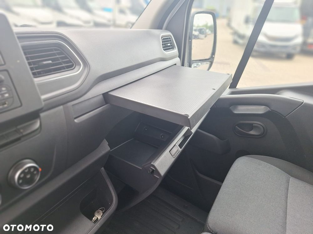Renault Master Jegger laweta przewóz pojazdów pomoc drogowa 2,3 silnik 165KM krajowy - 24