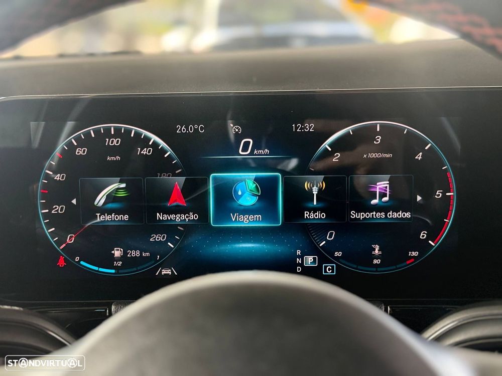 Mercedes-Benz GLA 220 d 4Matic AMG Line - 53