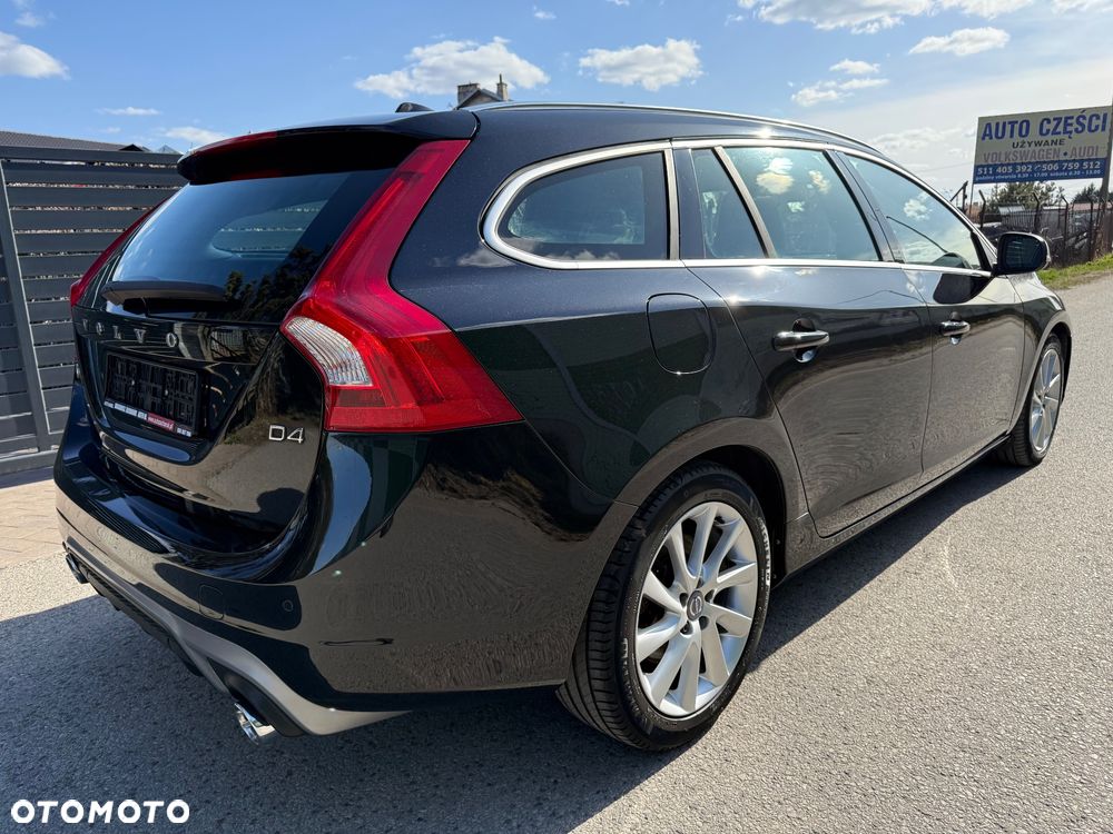 Volvo V60 D4 Geartronic RDesign - 21