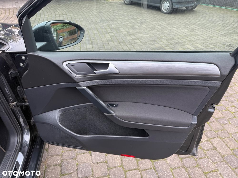 Volkswagen Golf 1.2 TSI BlueMotion Technology Allstar - 26