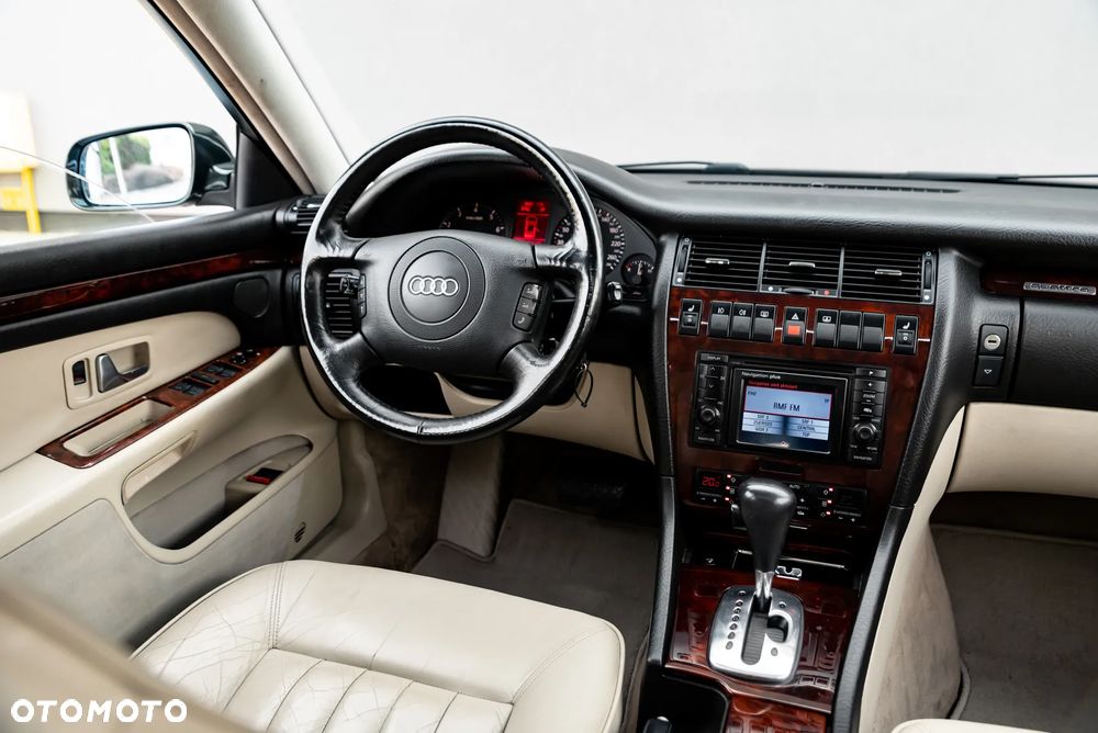 Audi A8 - 36