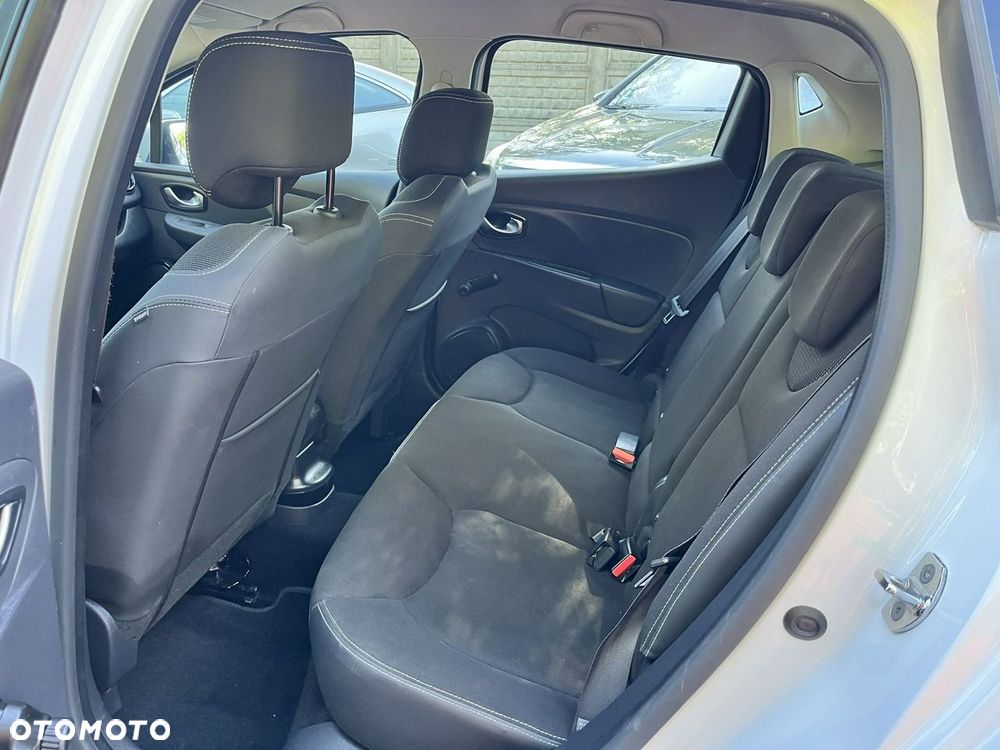 Renault Clio - 24