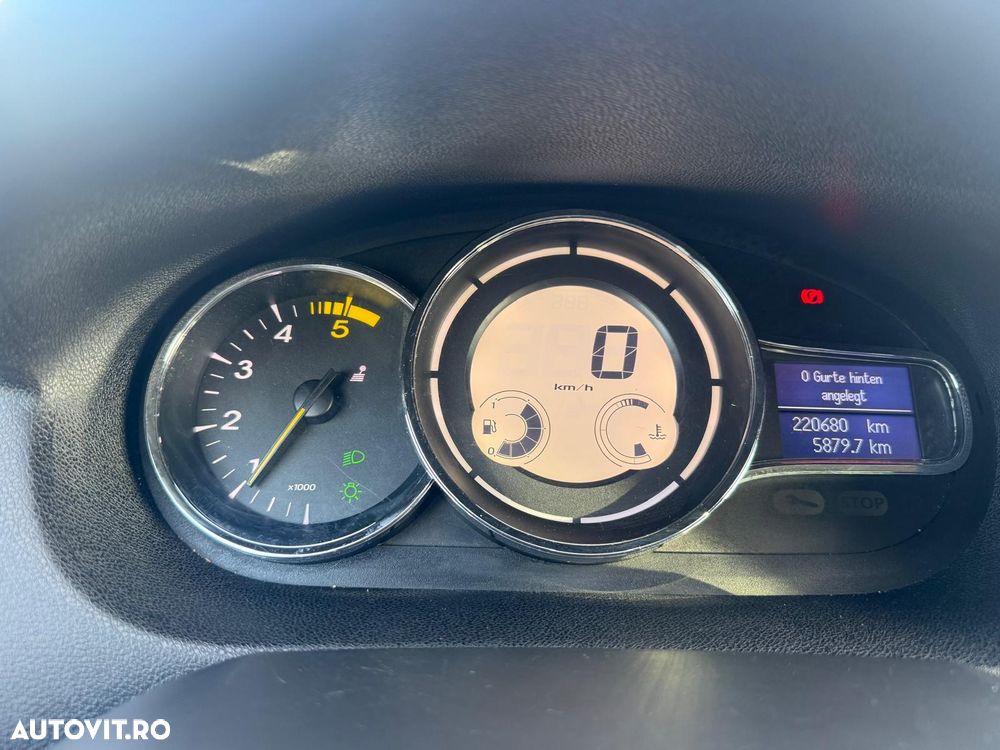 Renault Megane dCi 110 FAP LIMITED - 11
