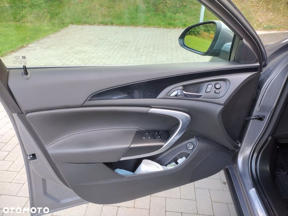 Opel Insignia 2.0 CDTI - 12